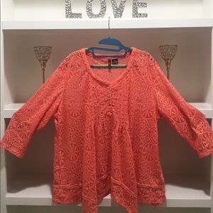 🧡🧡🧡 Lovely Cheery Lace Blouse